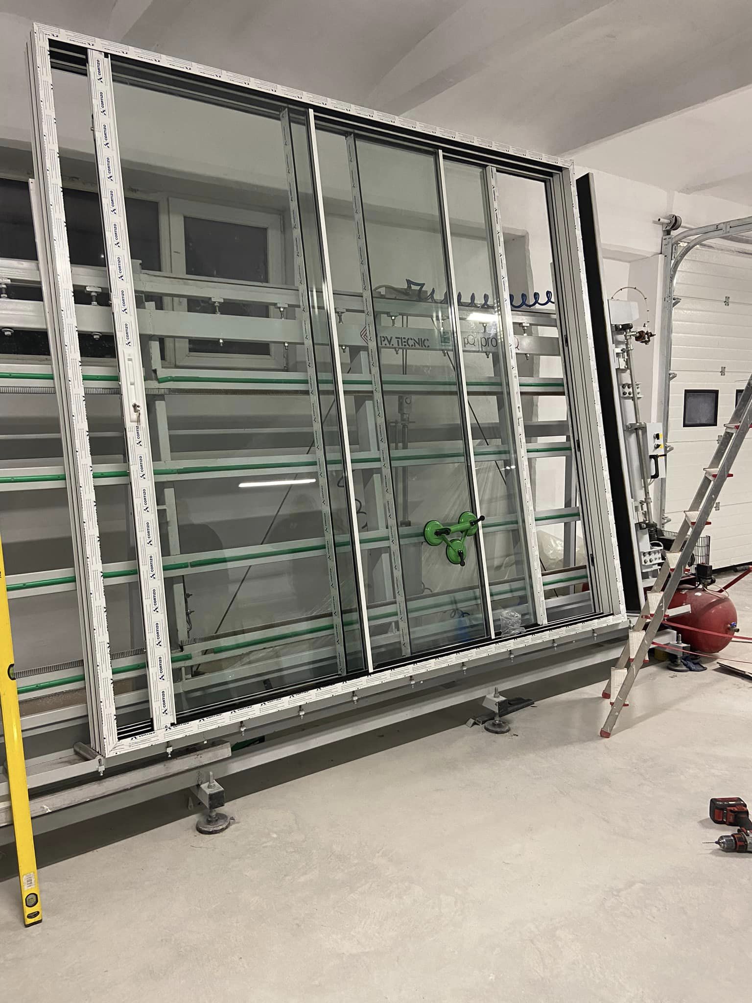 Ferestre si usi Glass Comfort Producător pereți cortină și